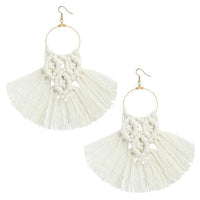 Boucle d'oreille frange macramé beige