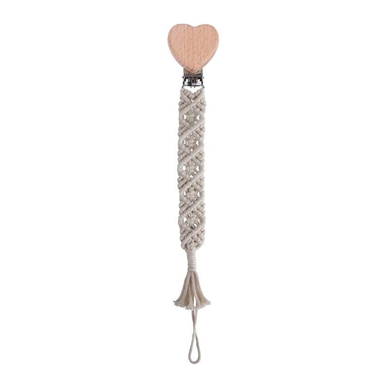 attache tétine en macramé coeur