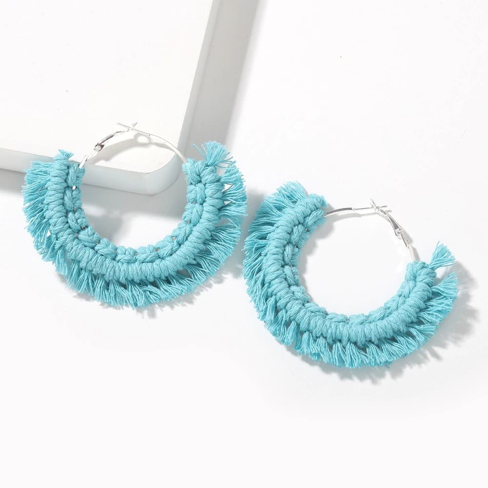 Boucle d'oreille bohème macramé bleu