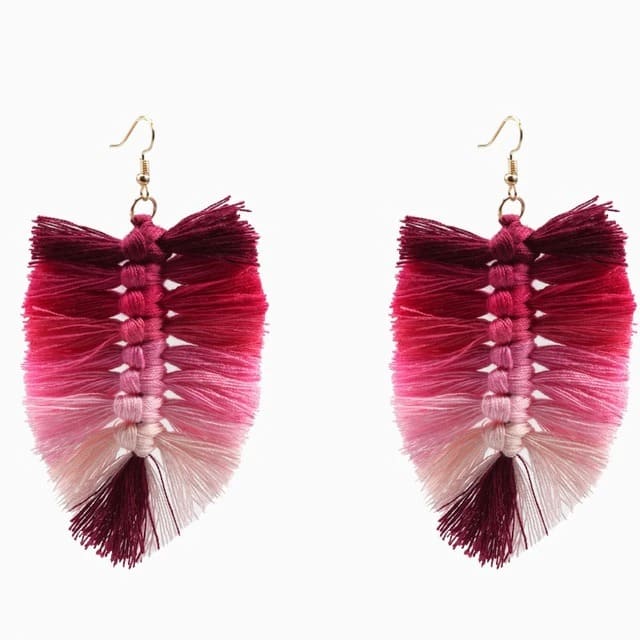 Boucle d'oreille macramé plume rose dégradé