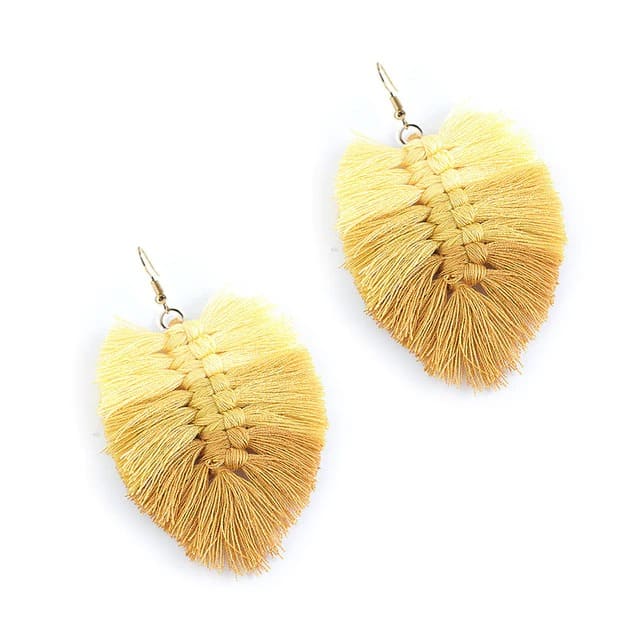 Boucle d'oreille feuille macramé jaune