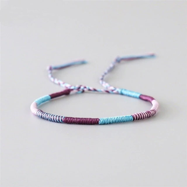 Bracelet d'amitié macramé violet