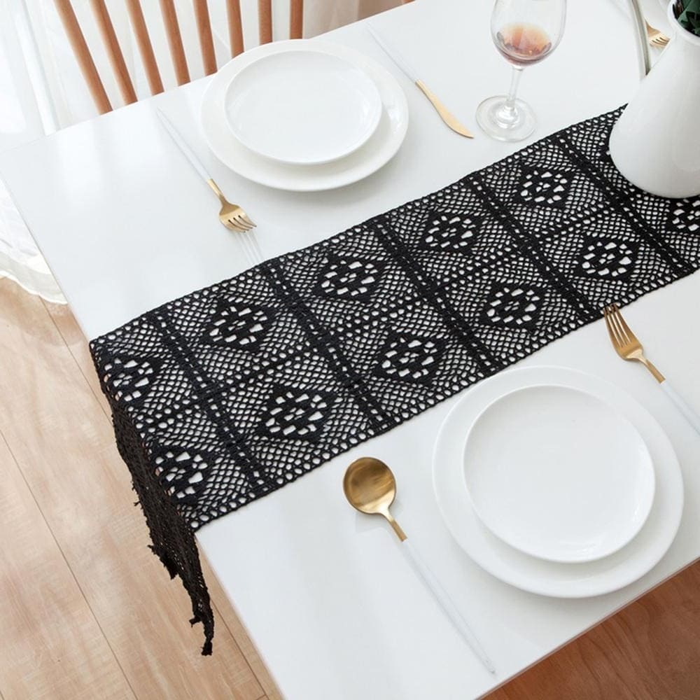 Chemin de table dentelle macramé noir