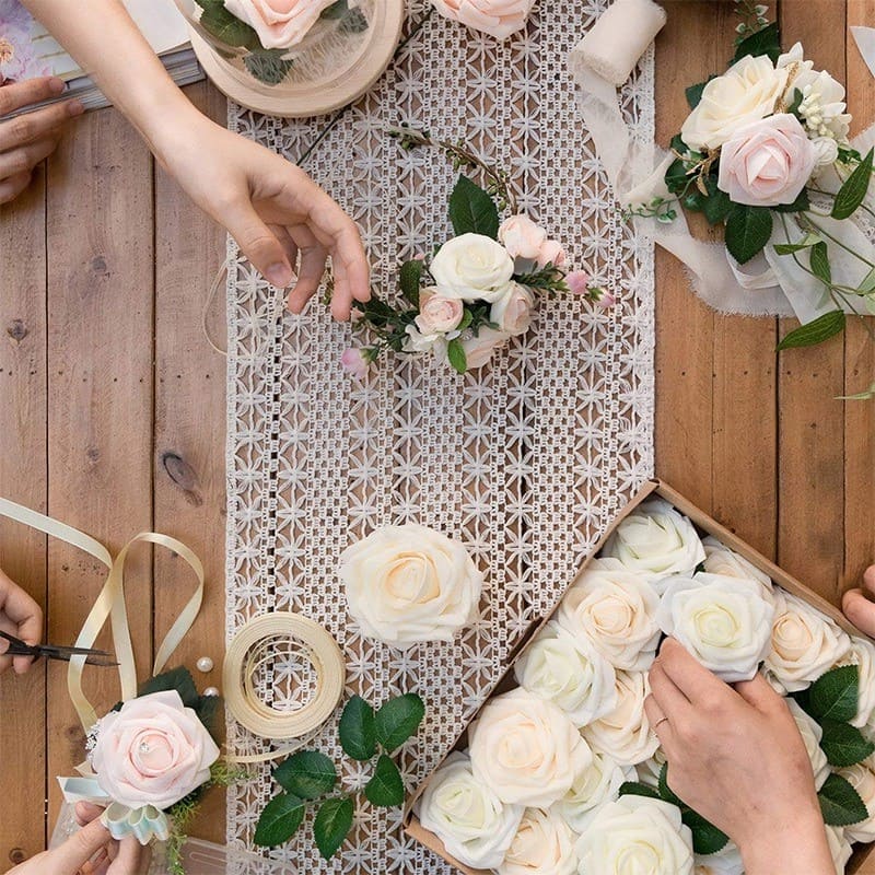 Chemin de table blanc en macramé