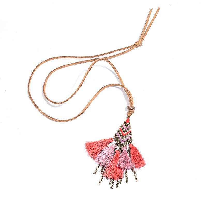 Collier style macramé rose