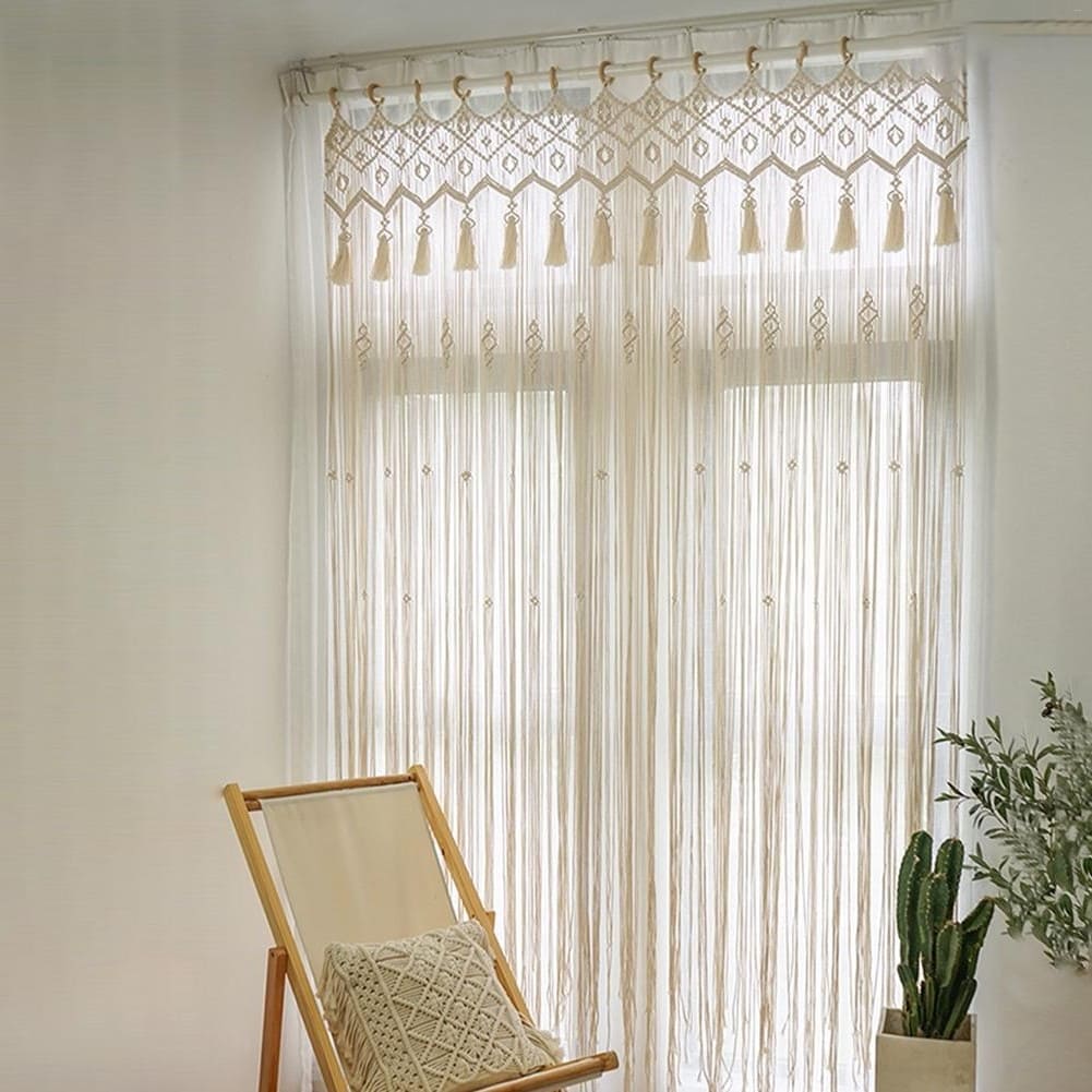 Grand rideau en macramé
