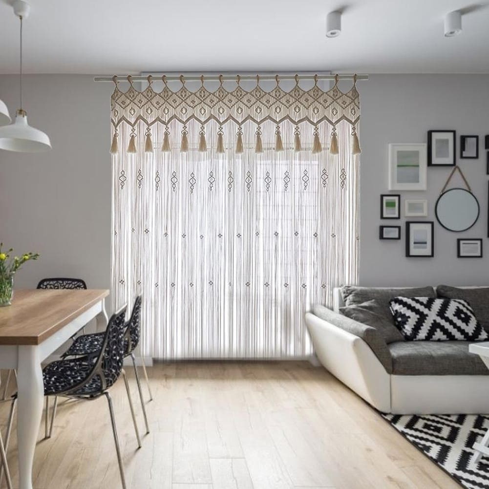 Grand rideau de fil macramé