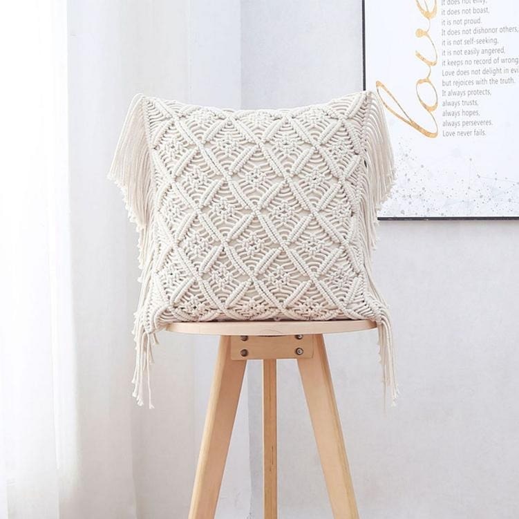 Coussin bohème blanc macramé