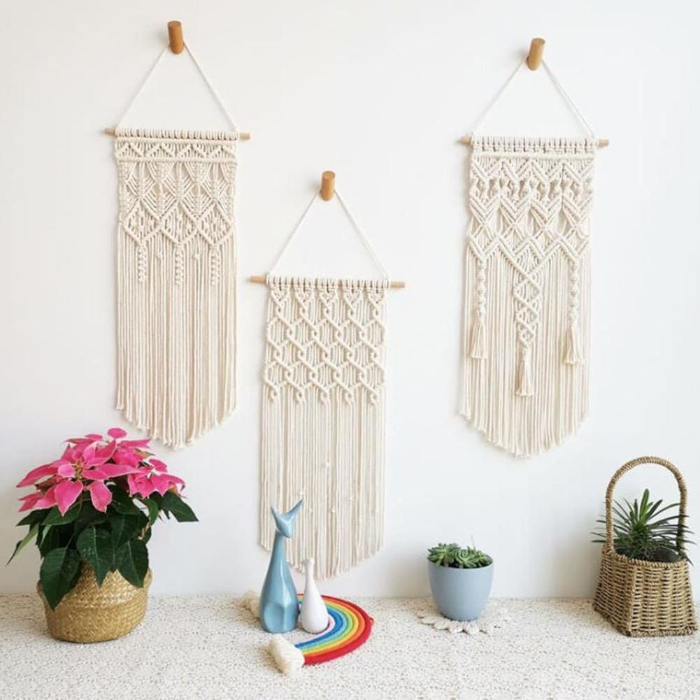Macramé mural long