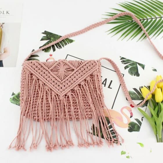 Sac bandoulière macramé rose
