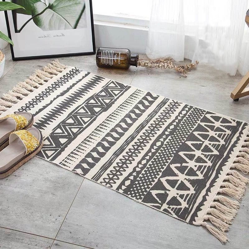 Tapis noir et blanc macramé