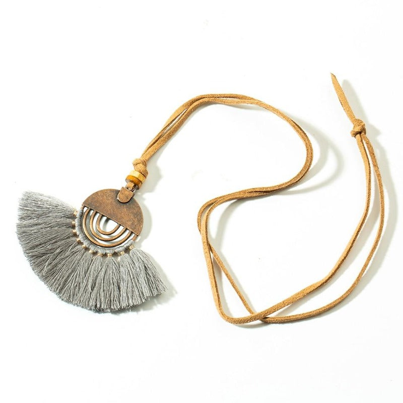 Collier macramé bohème gris