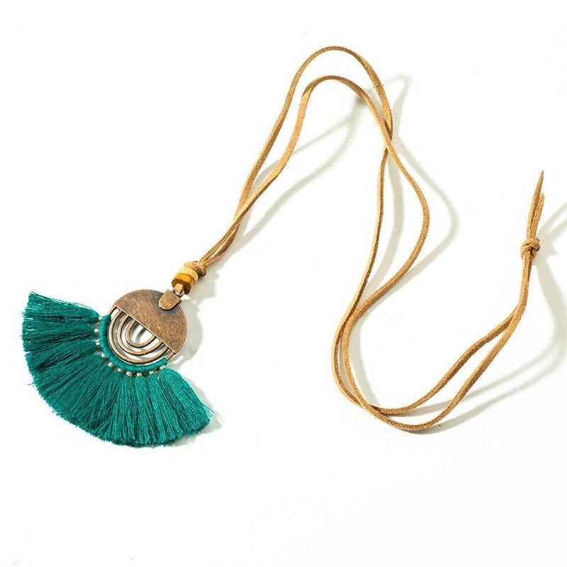 Collier macramé bohème vert canard