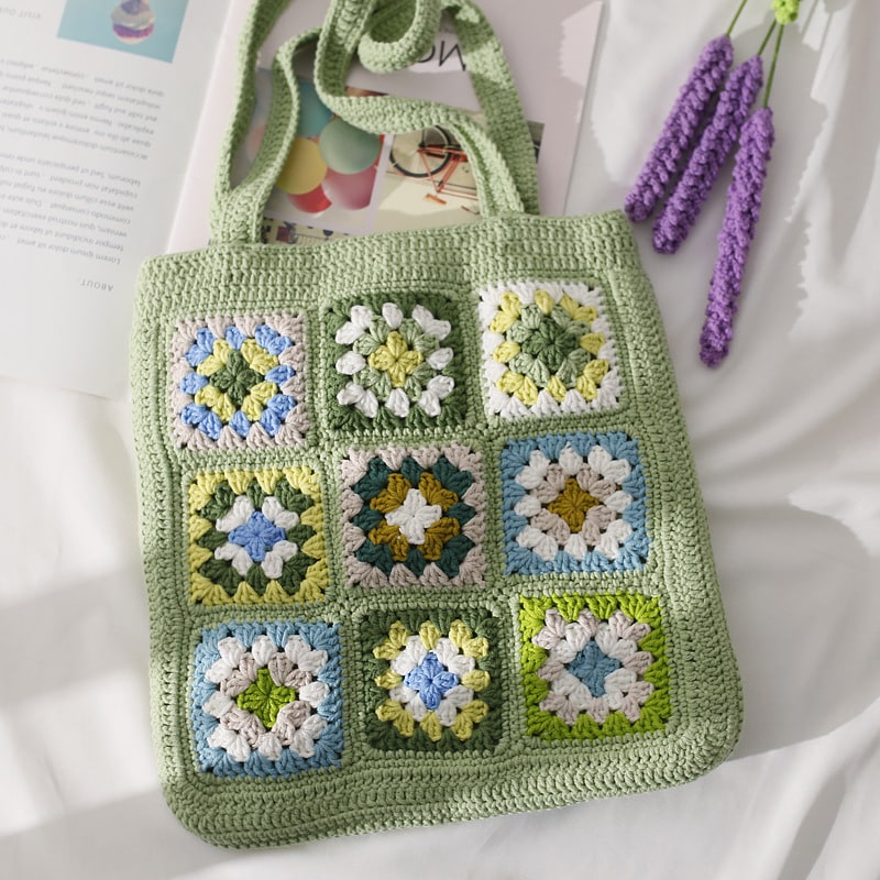 sac en macramé fleuri